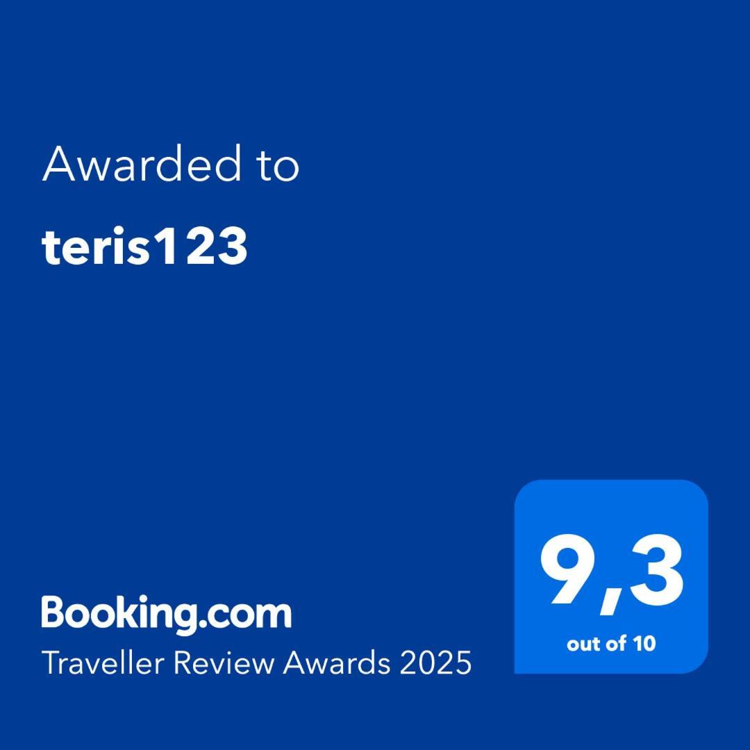 Teris123 Apartment ฟลอรินา ภายนอก รูปภาพ
